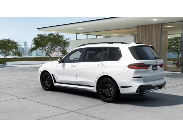 2026 BMW X7 Base