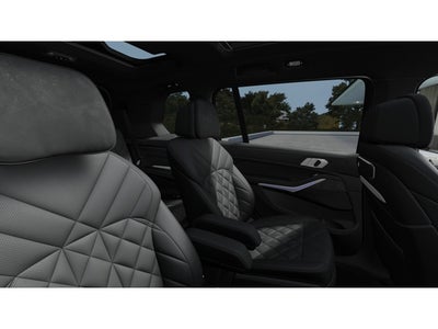 2027 BMW X7 Base
