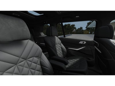2026 BMW X7 Base