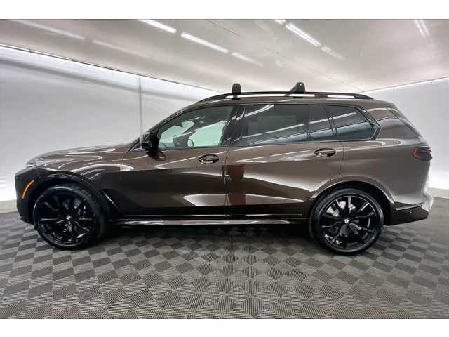 2026 BMW X7 Base
