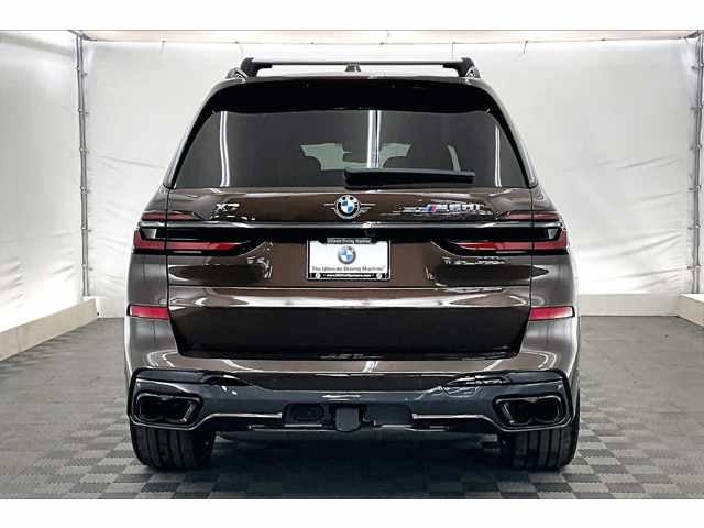 2026 BMW X7 Base