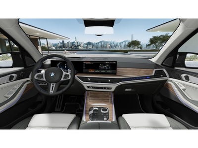 2027 BMW X7 Base