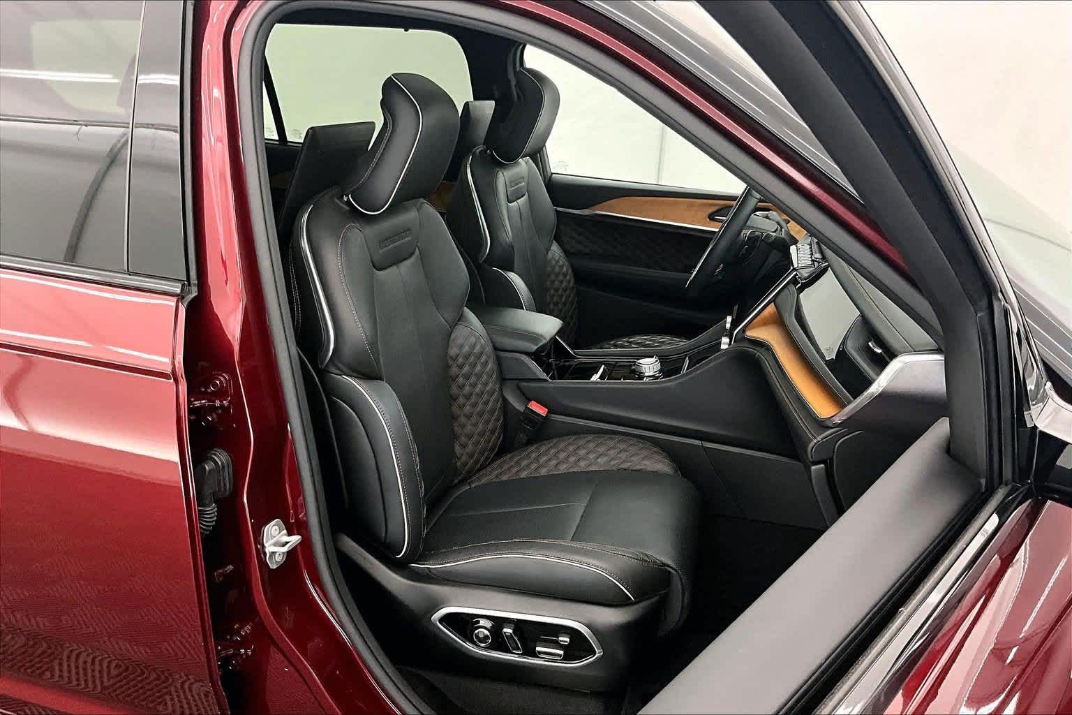 2023 Jeep Grand Cherokee L Summit Reserve