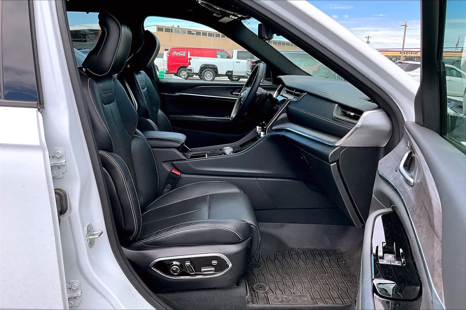2023 Jeep Grand Cherokee 4xe Overland
