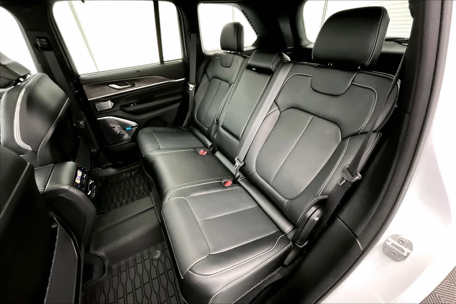 2023 Jeep Grand Cherokee 4xe Overland