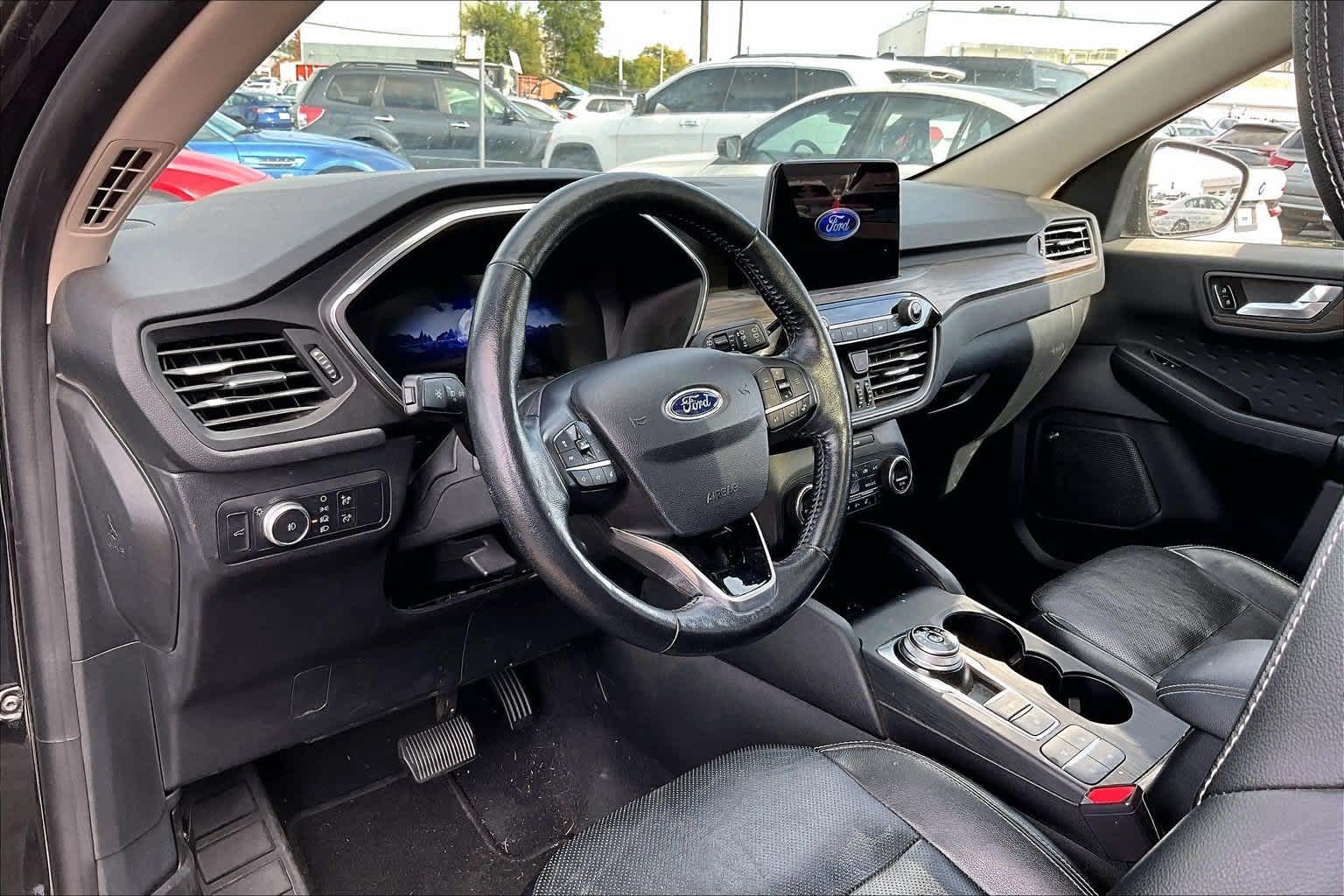 2020 Ford Escape Titanium