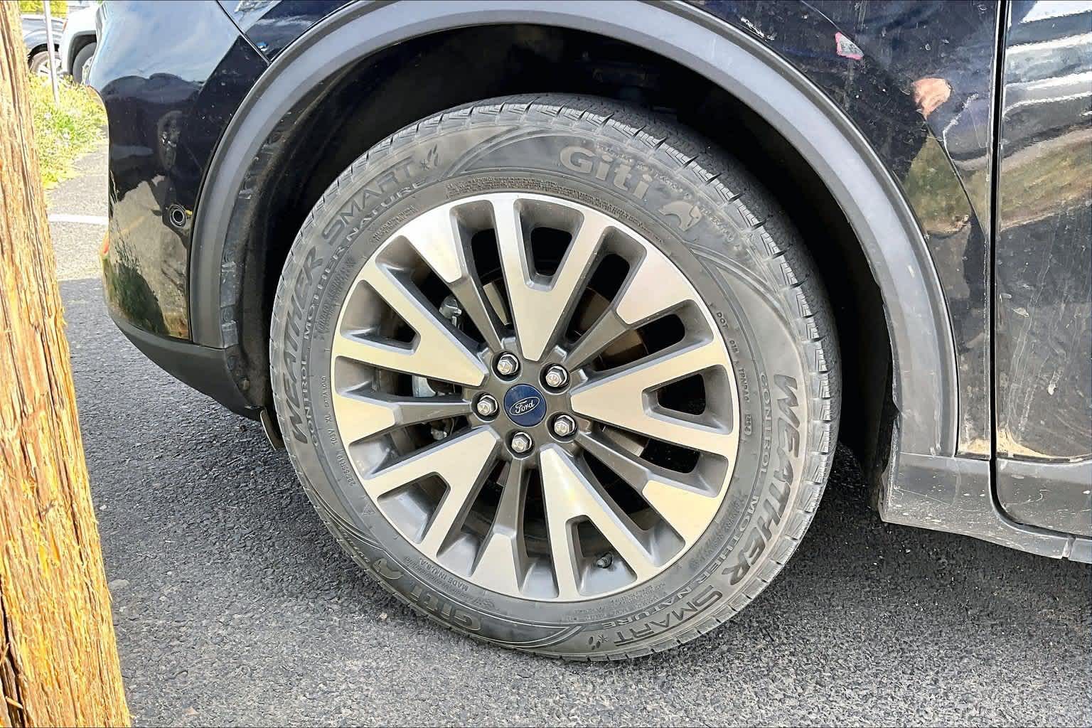 2020 Ford Escape Titanium