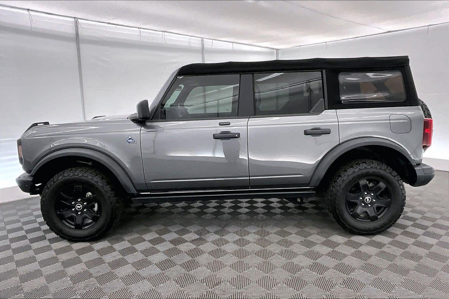 2021 Ford Bronco Black Diamond