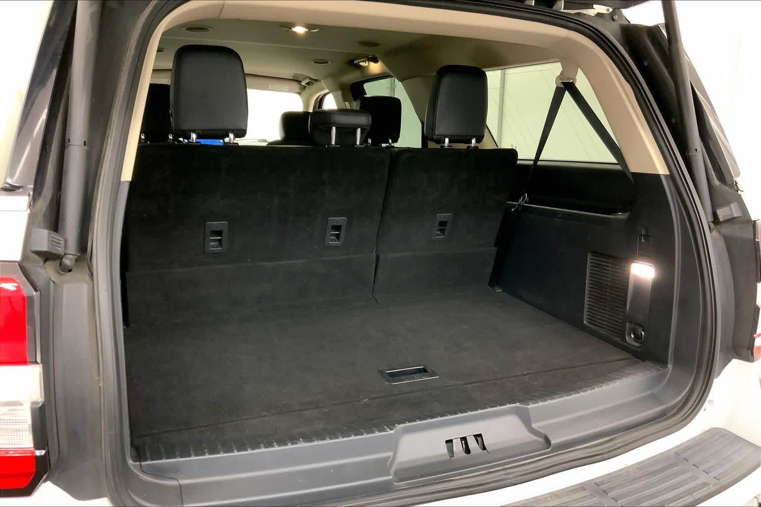 2022 Ford Expedition Max XLT