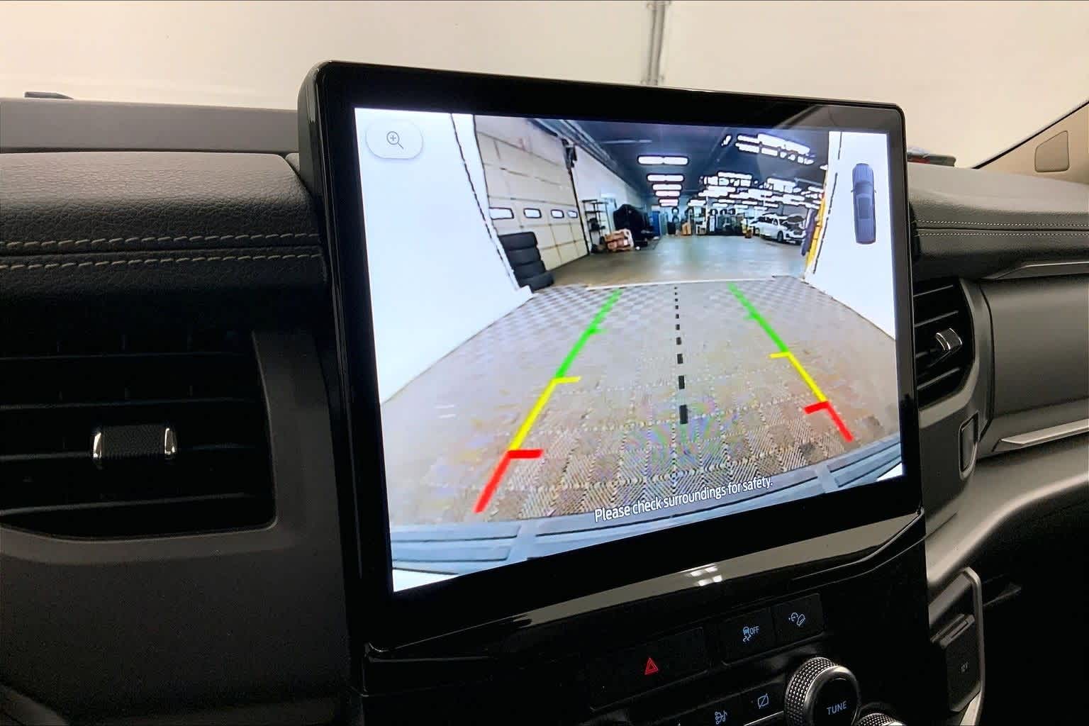 2022 Ford Expedition Max XLT