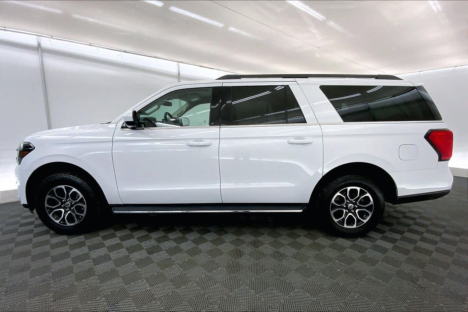 2022 Ford Expedition Max XLT