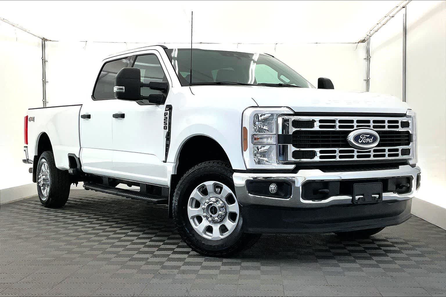 2024 Ford Super Duty F-250 SRW XLT