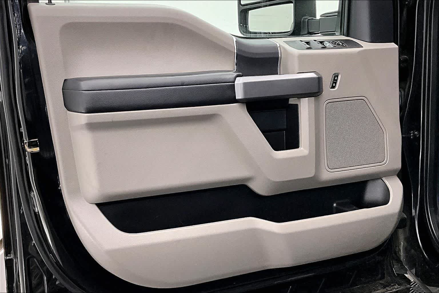 2022 Ford Super Duty F-250 Pickup XLT
