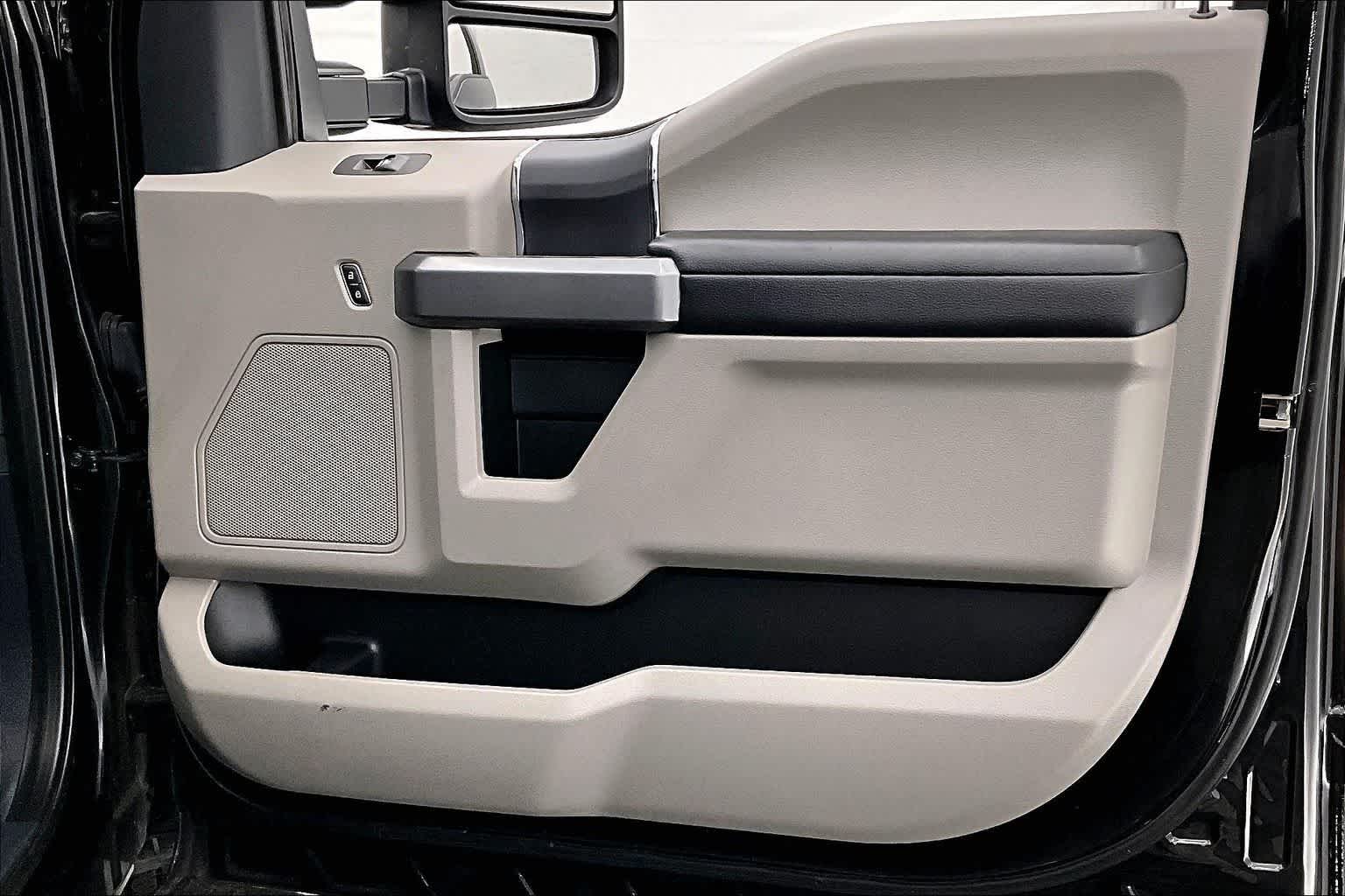 2022 Ford Super Duty F-250 Pickup XLT