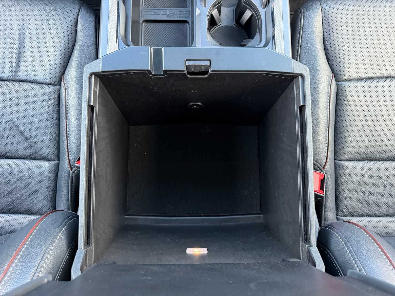 2024 Ford Super Duty F-250 Pickup LARIAT