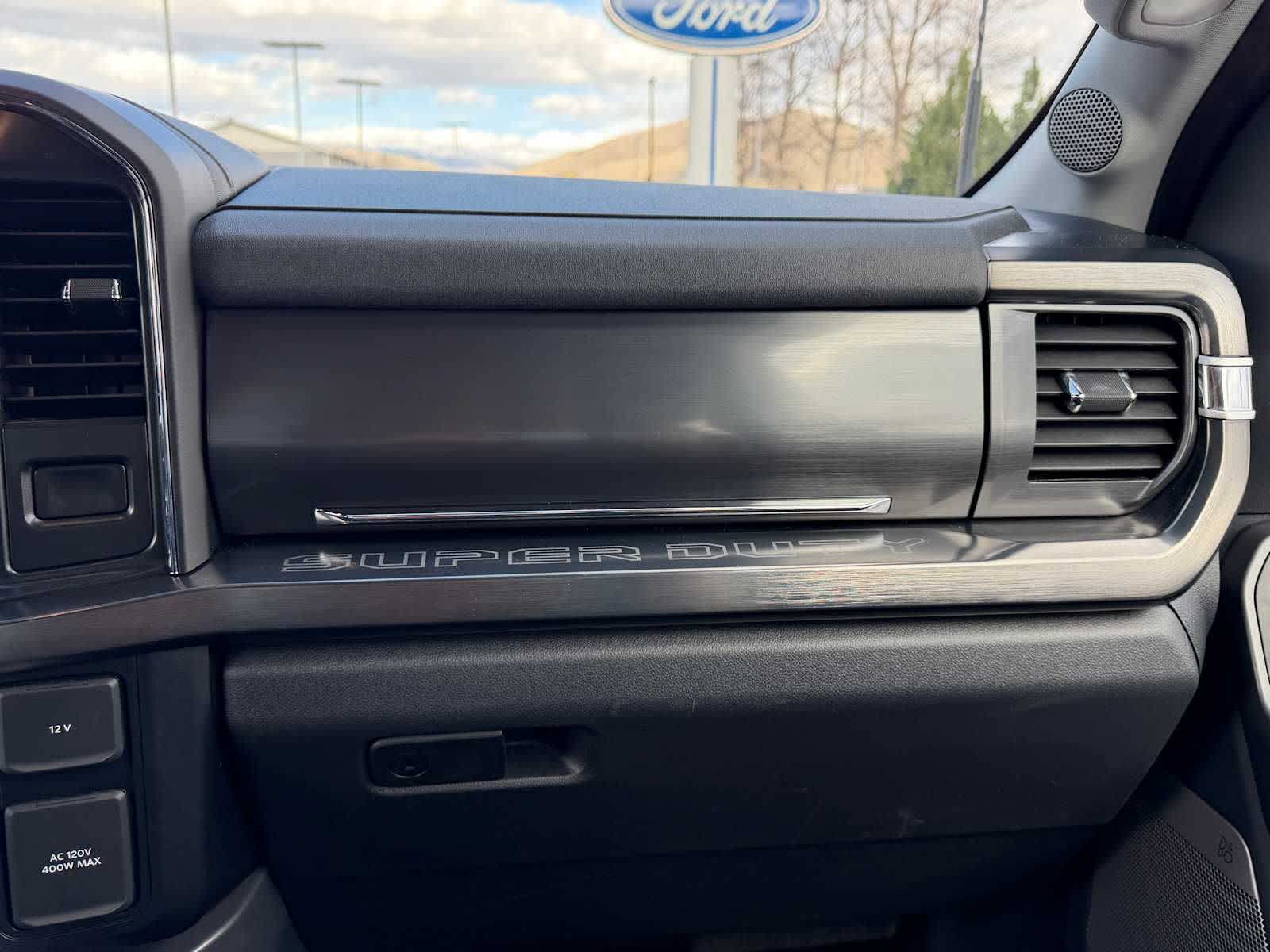 2024 Ford Super Duty F-250 Pickup LARIAT