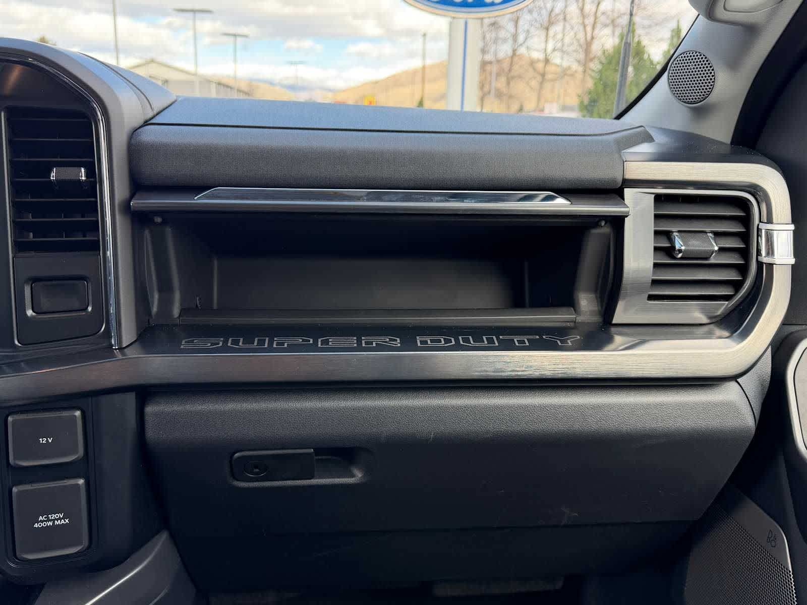 2024 Ford Super Duty F-250 Pickup LARIAT