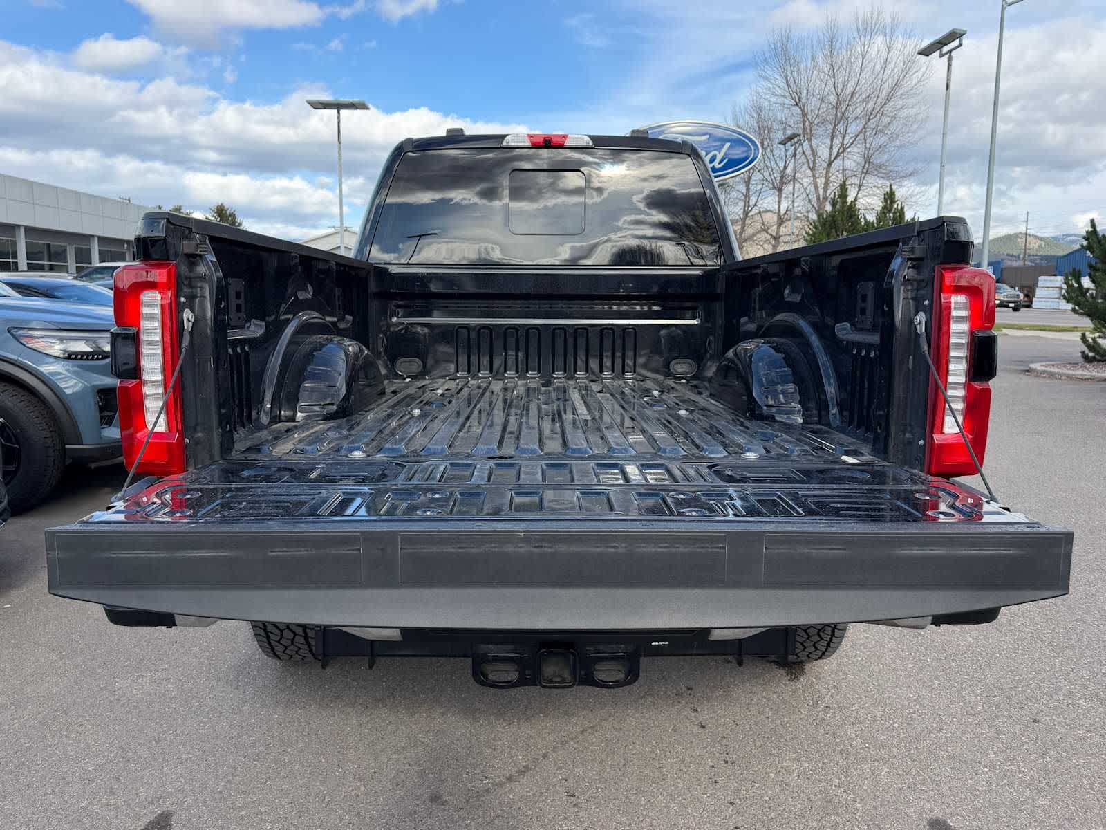 2024 Ford Super Duty F-250 Pickup LARIAT