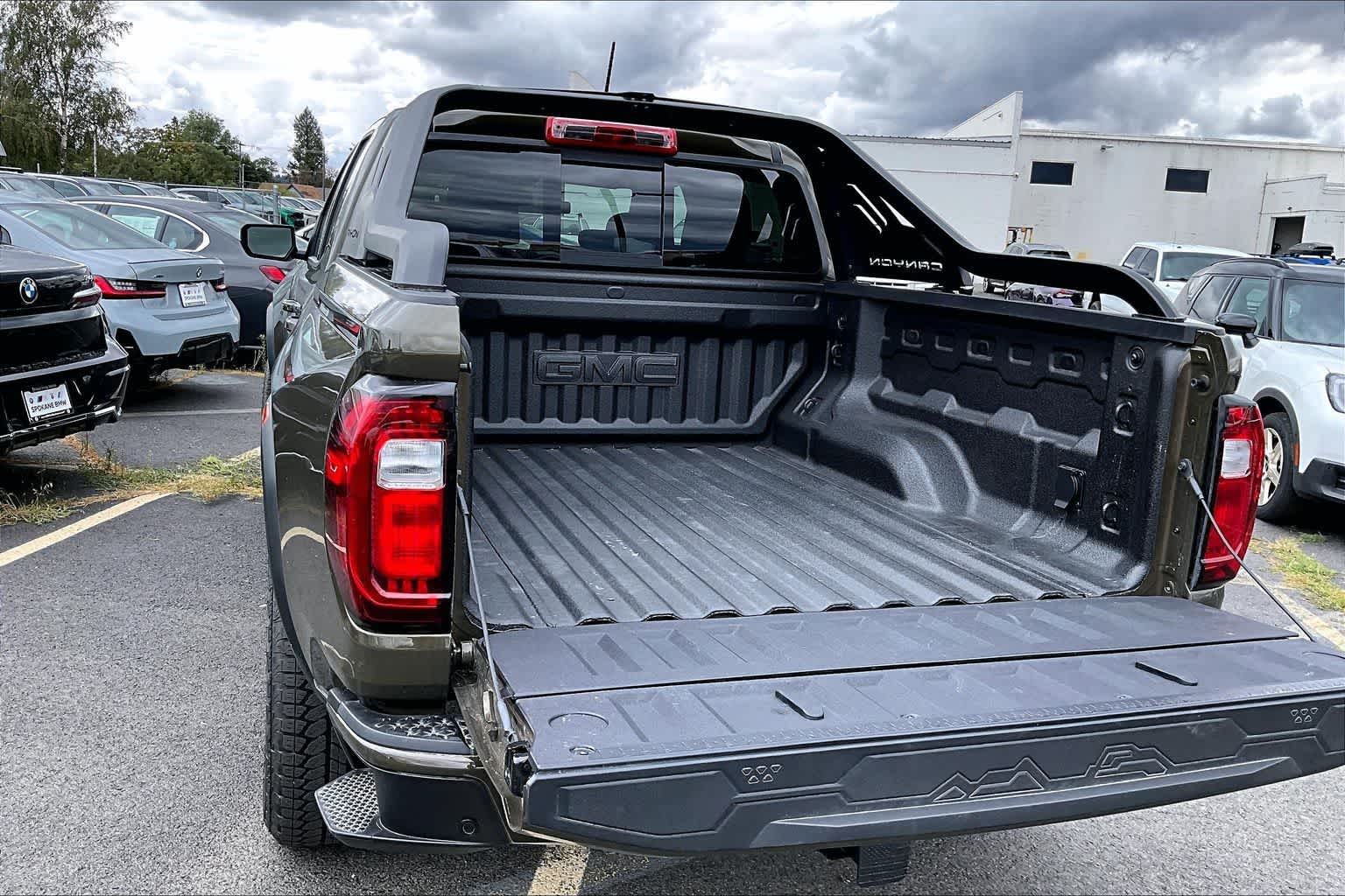2025 GMC Canyon 4WD AT4