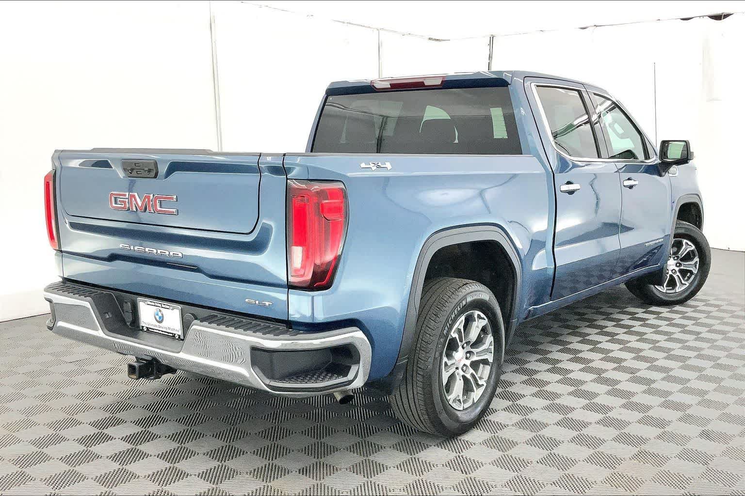 2024 GMC Sierra 1500 SLT