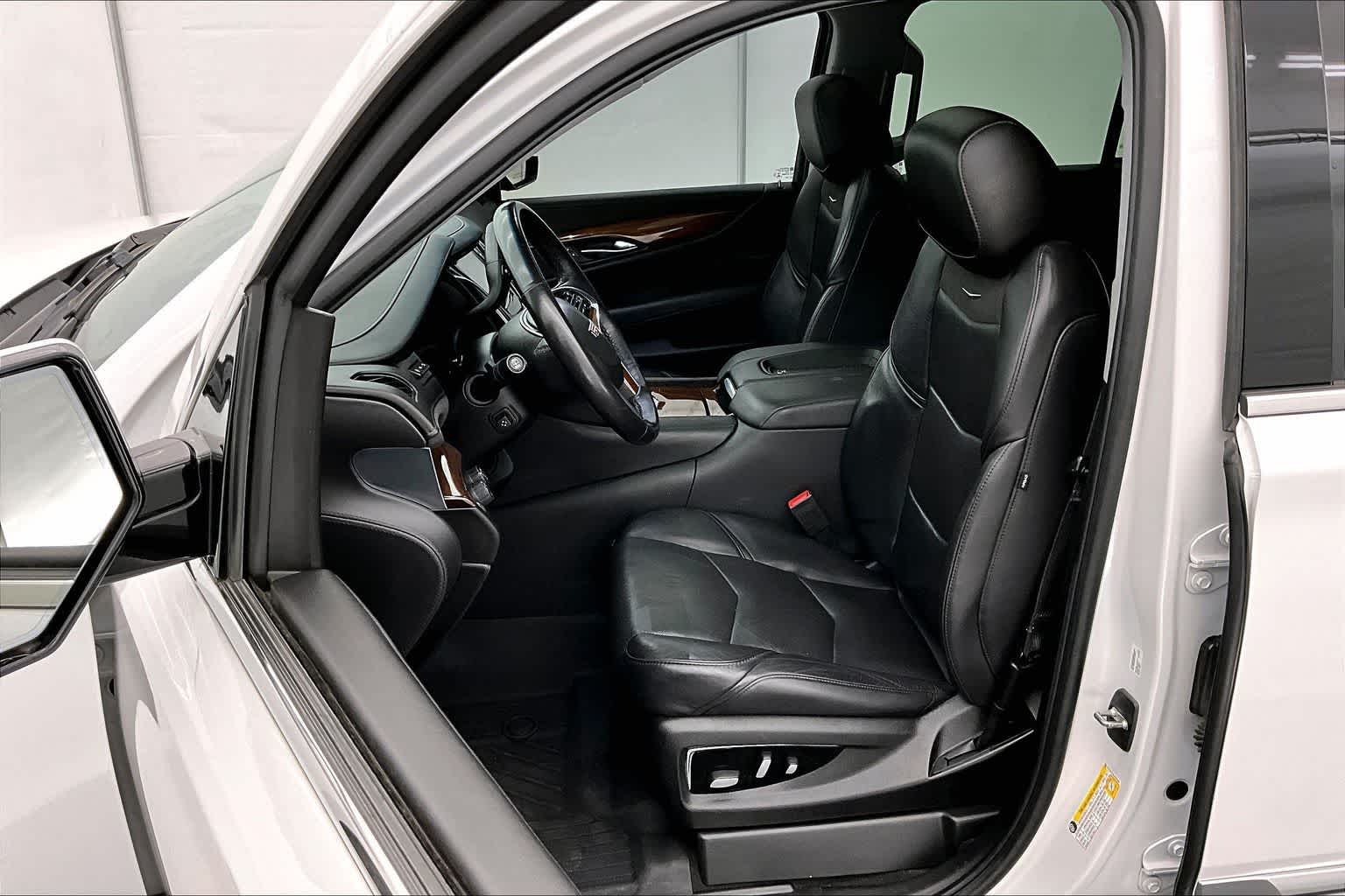 2020 Cadillac Escalade Premium Luxury