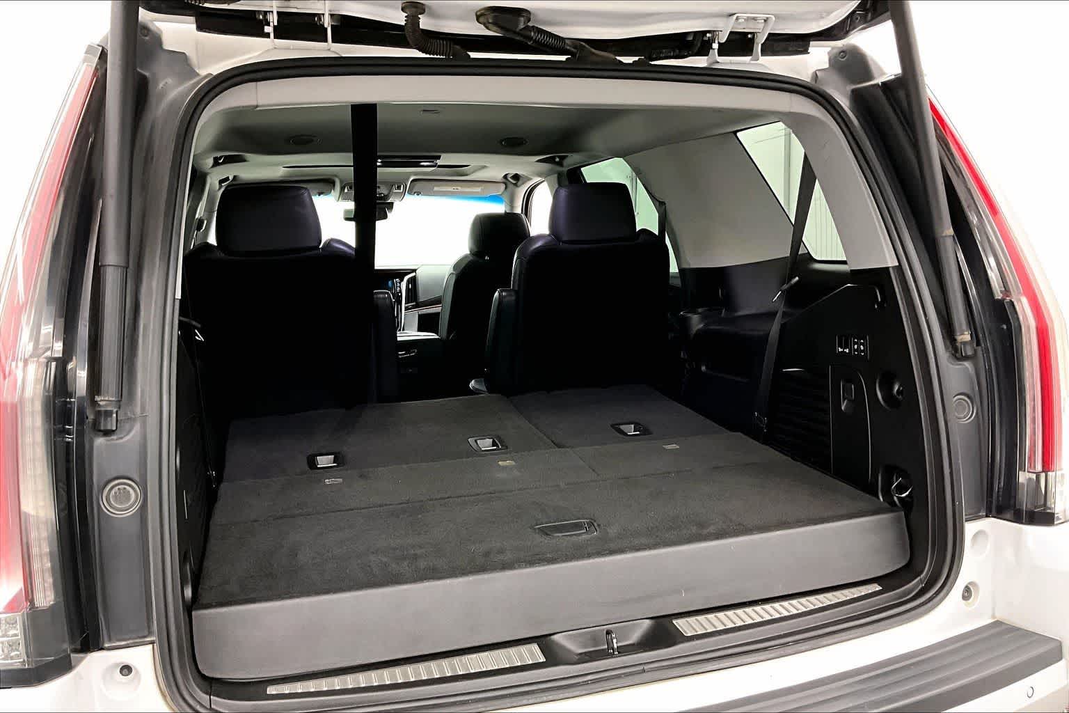 2020 Cadillac Escalade Premium Luxury