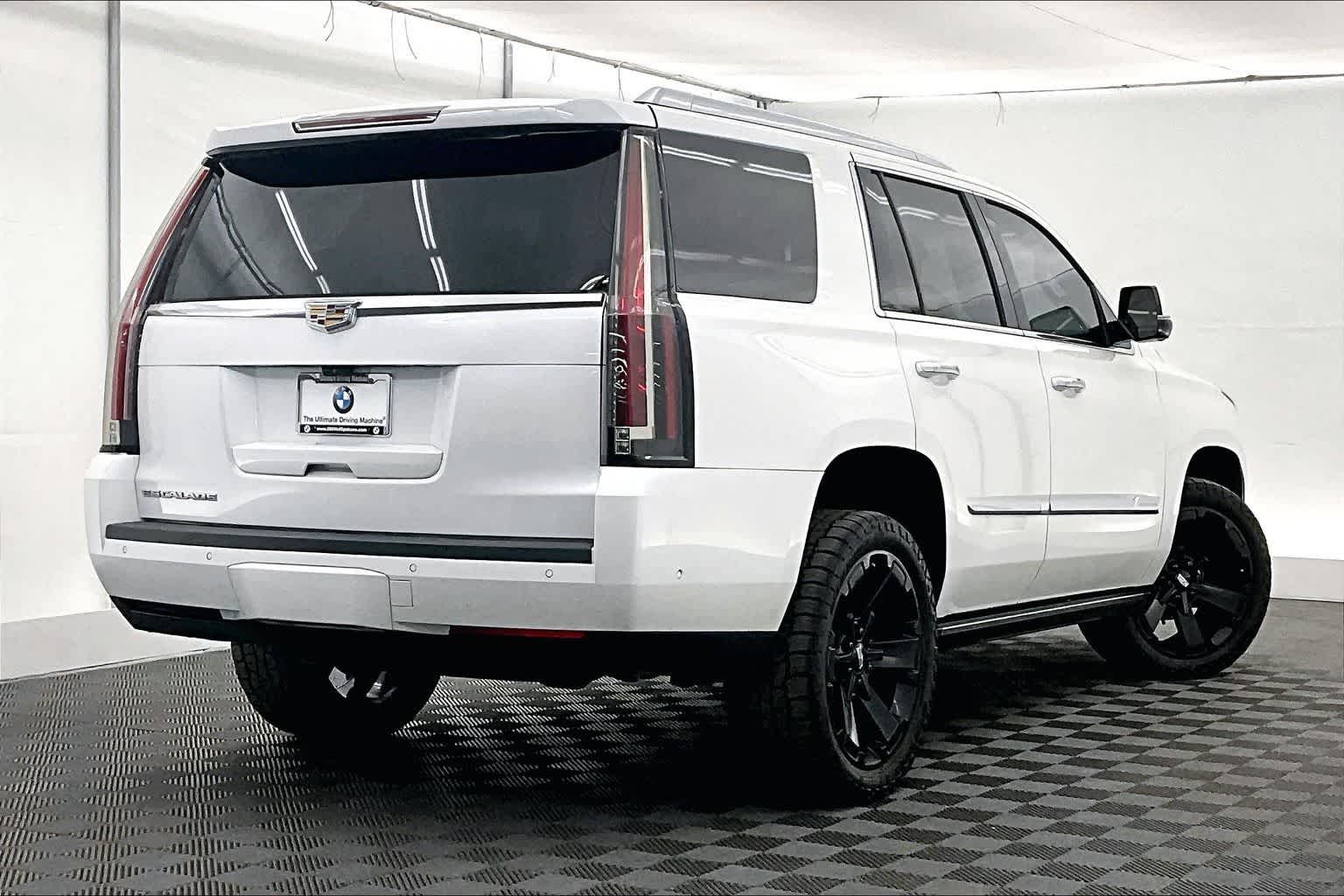 2020 Cadillac Escalade Premium Luxury