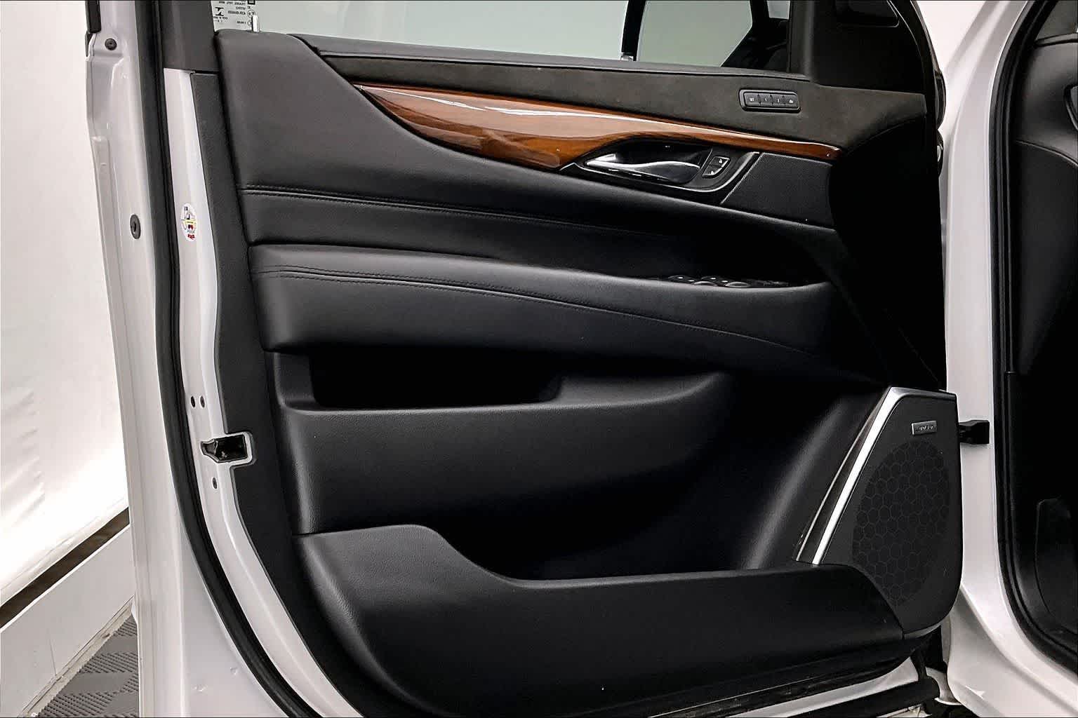 2020 Cadillac Escalade Premium Luxury