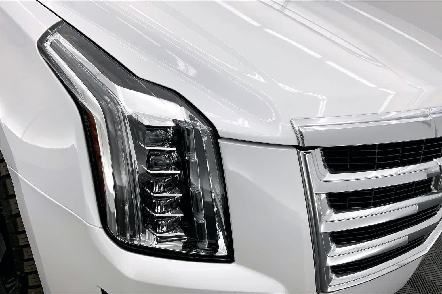 2020 Cadillac Escalade Premium Luxury