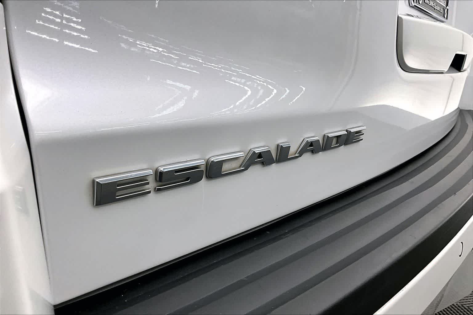 2020 Cadillac Escalade Premium Luxury