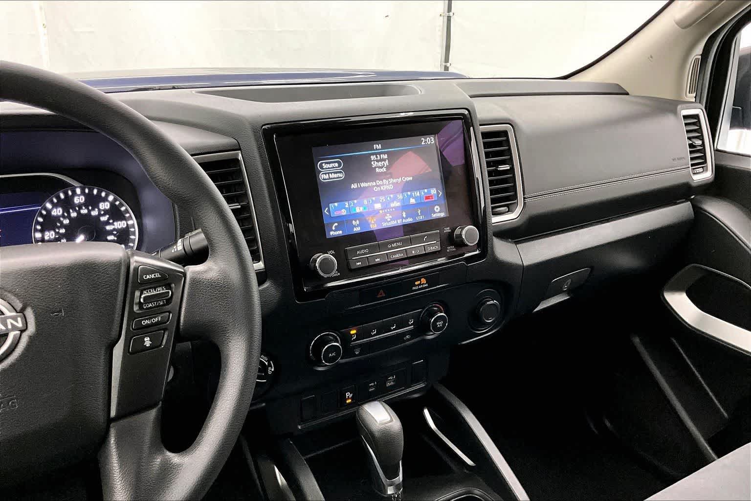 2022 Nissan Frontier SV