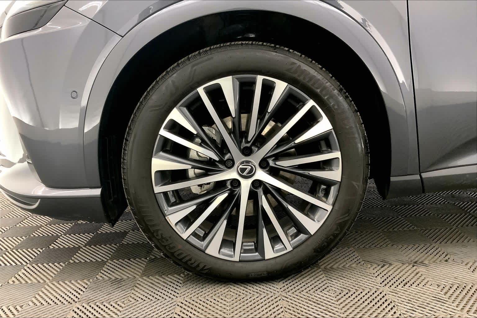 2025 Lexus RX Premium Plus