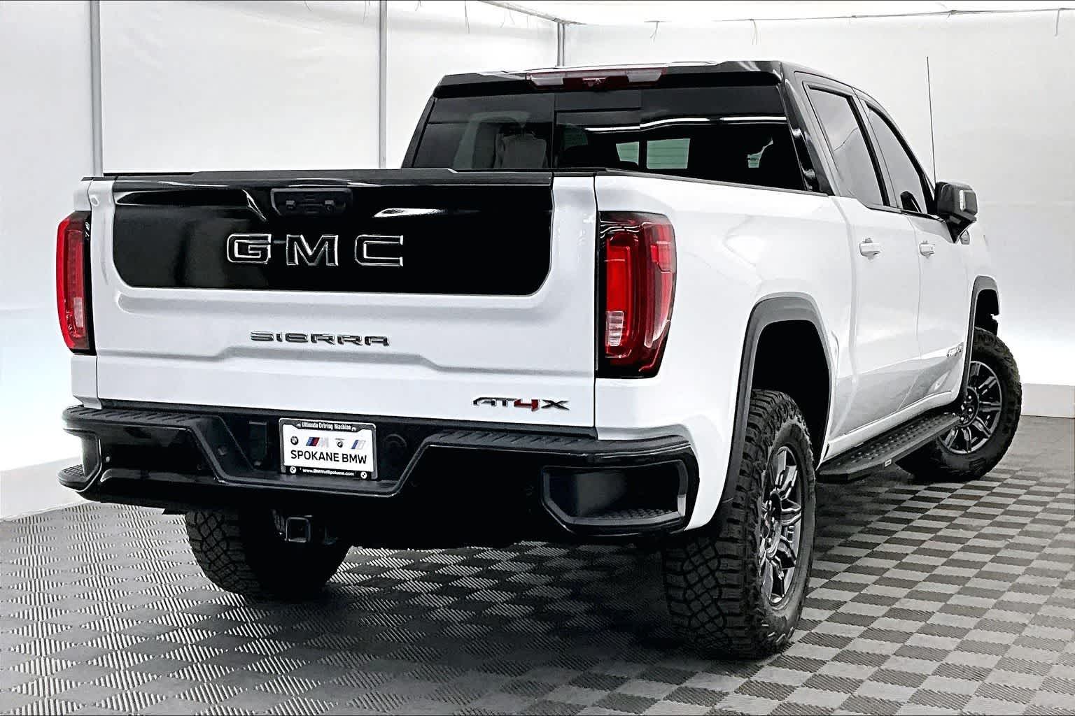 2024 GMC Sierra 1500 AT4X