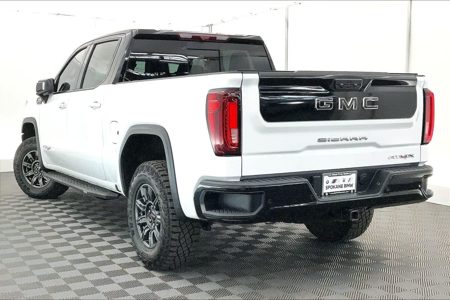 2024 GMC Sierra 1500 AT4X