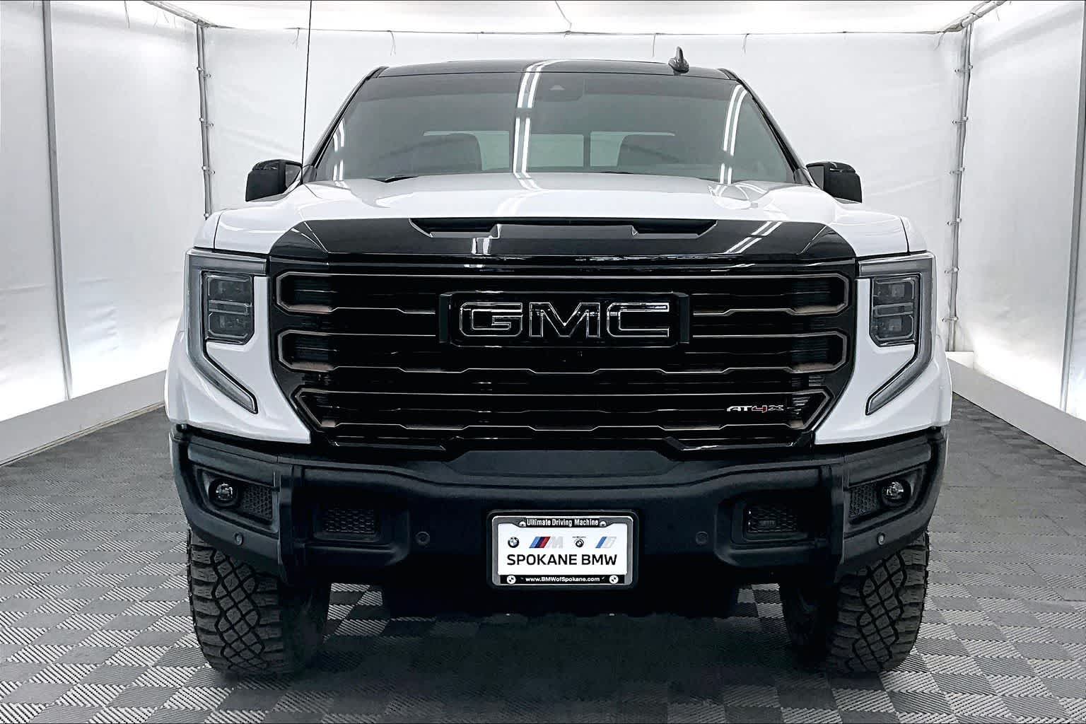 2024 GMC Sierra 1500 AT4X