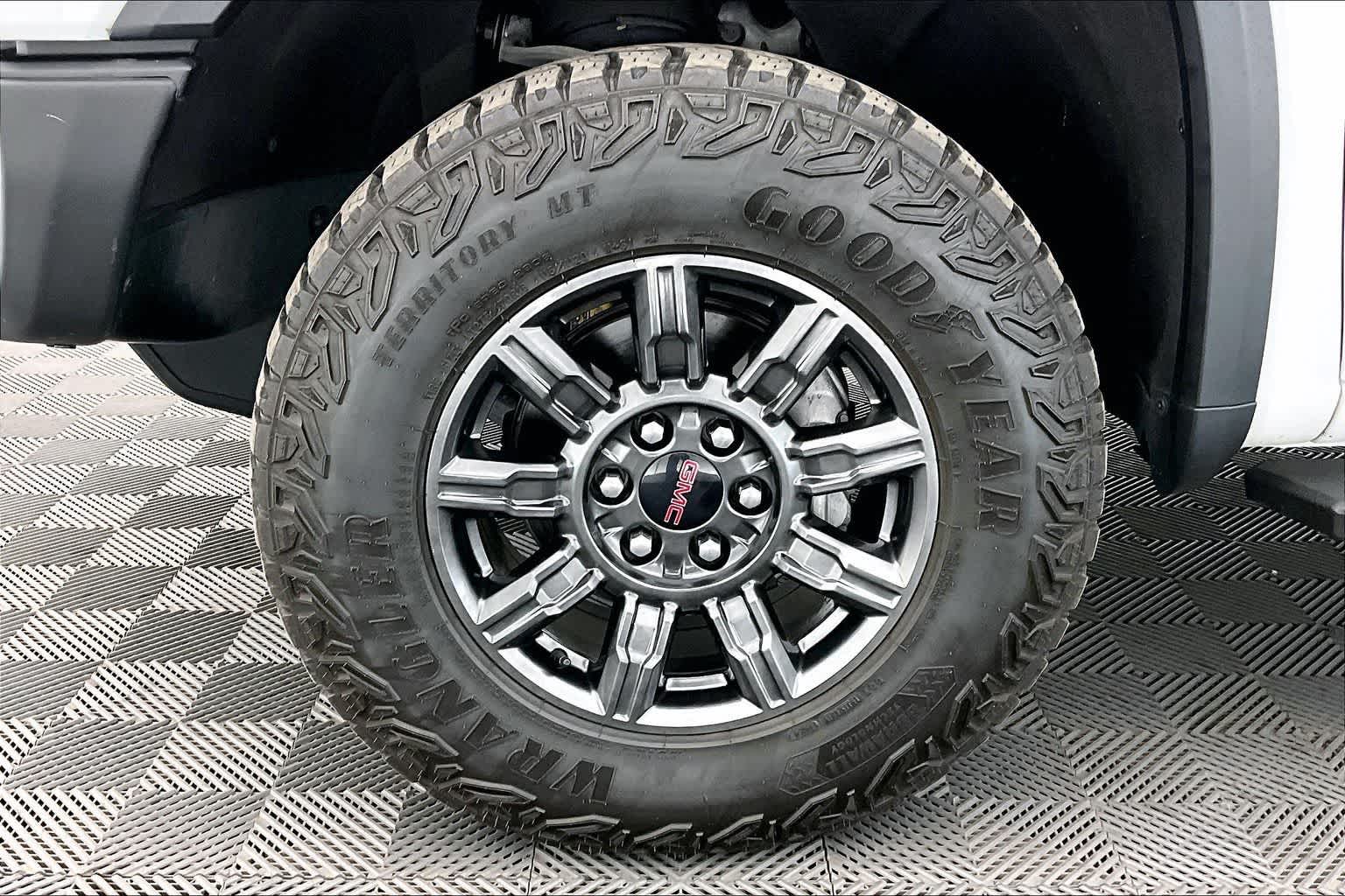 2024 GMC Sierra 1500 AT4X