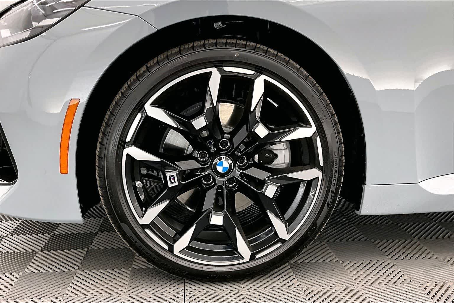 2026 BMW 230i 230i xDrive