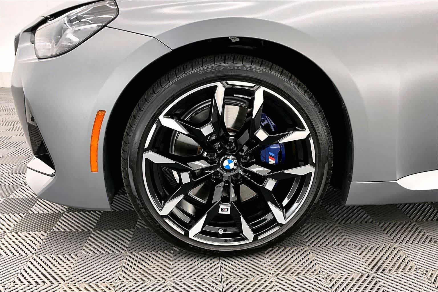2025 BMW 230i 230i xDrive