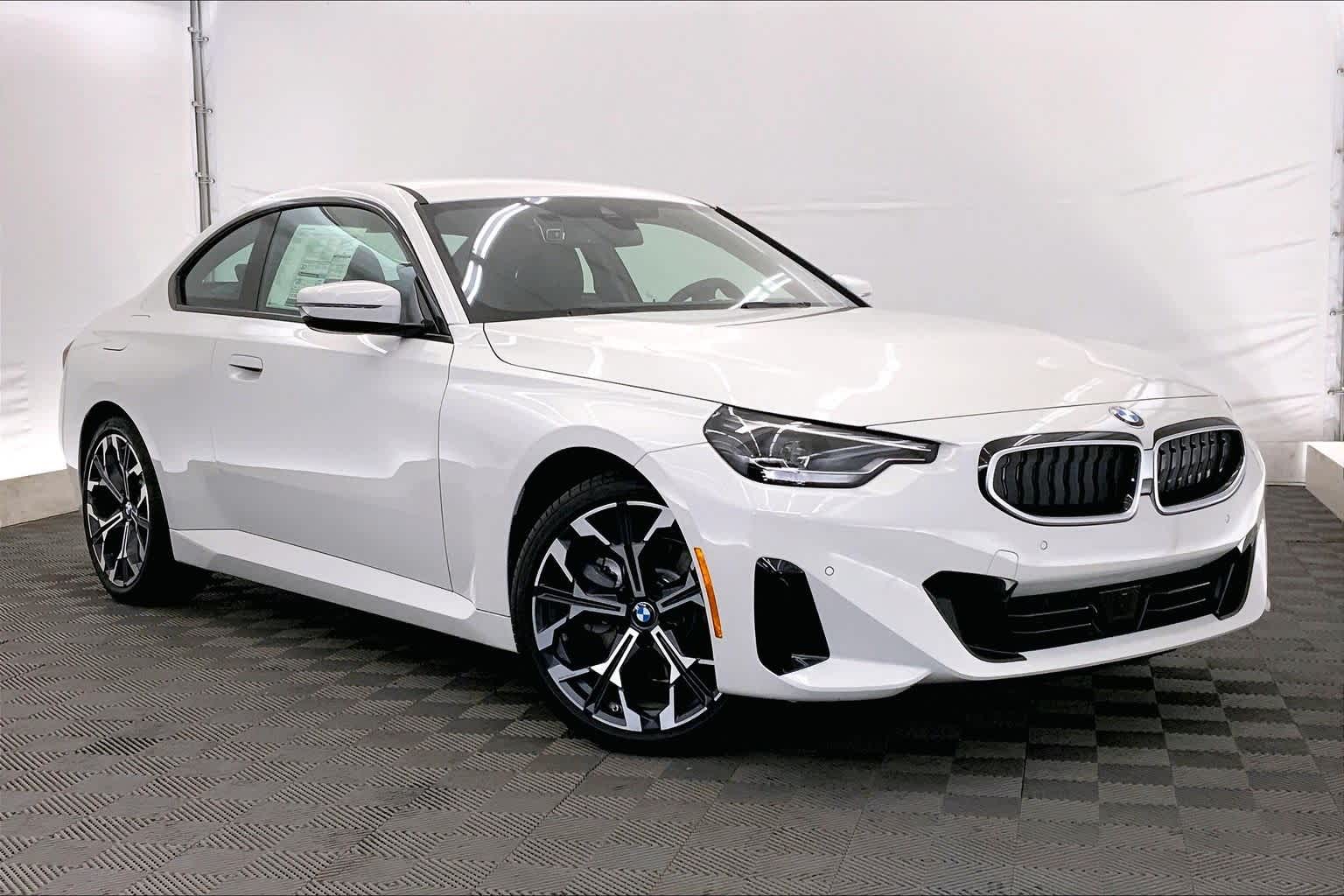 2025 BMW 2 Series 230i xDrive