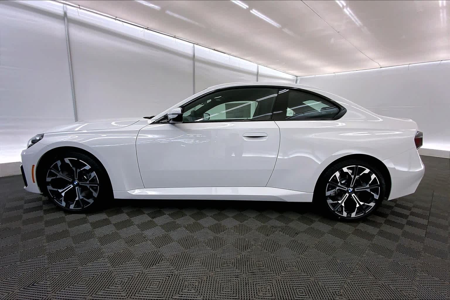 2025 BMW 2 Series 230i xDrive