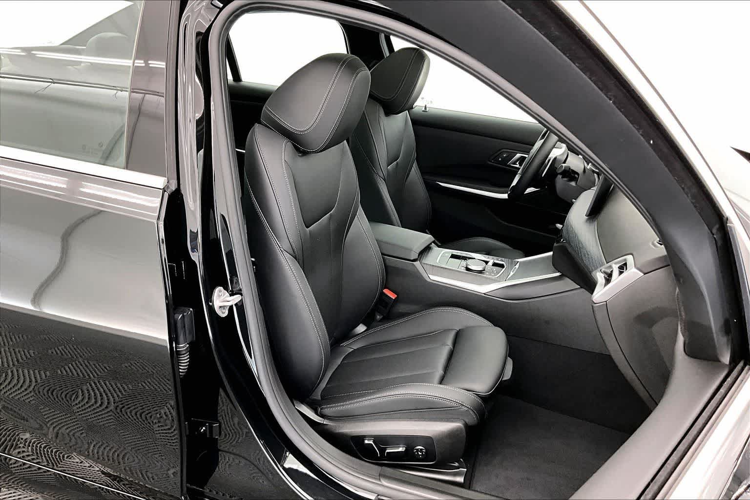2025 BMW 330i 330i xDrive