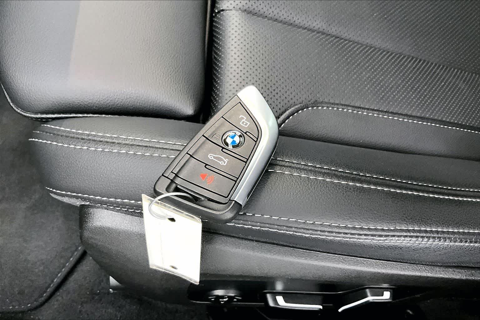 2025 BMW 330i 330i xDrive