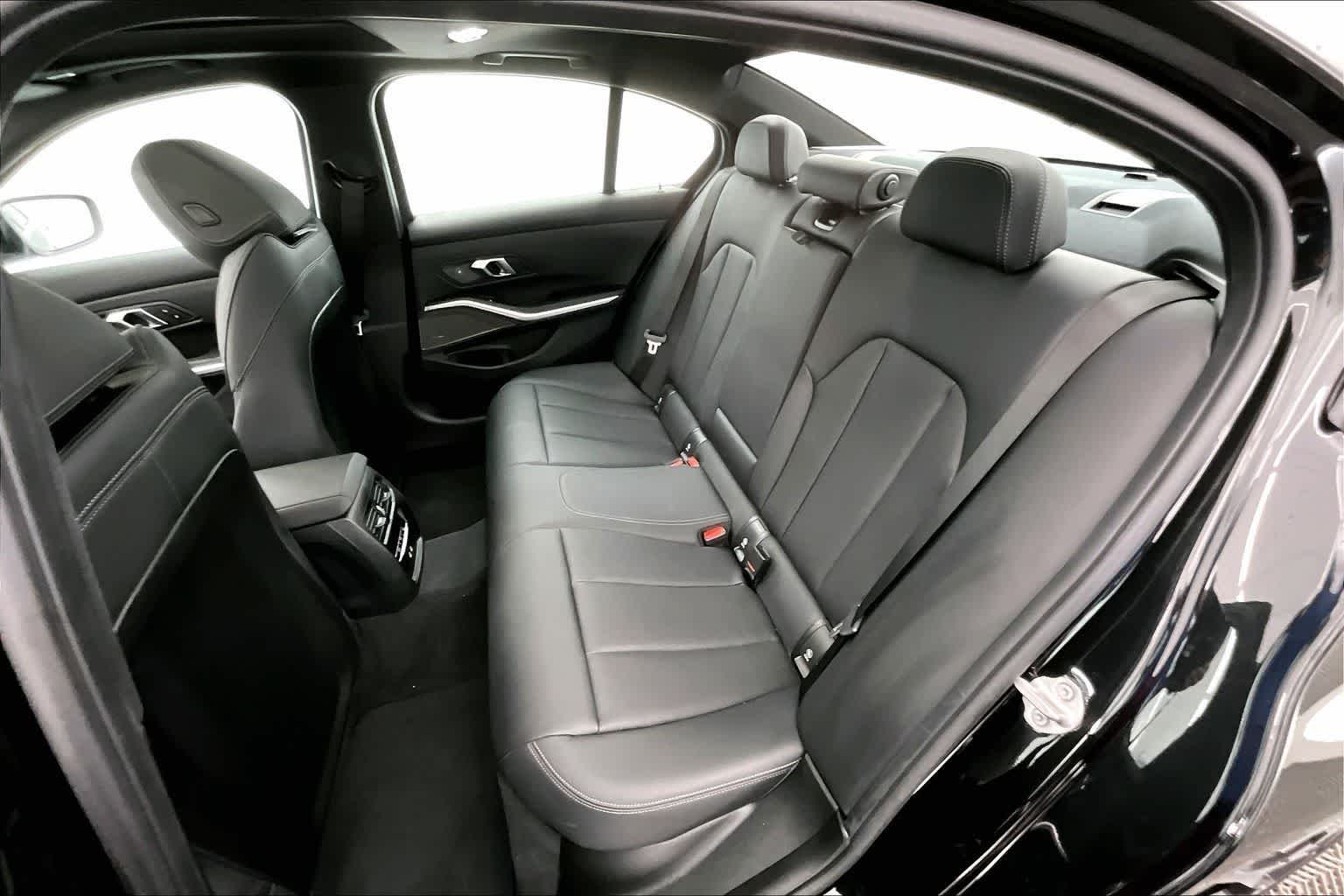 2025 BMW 330i 330i xDrive