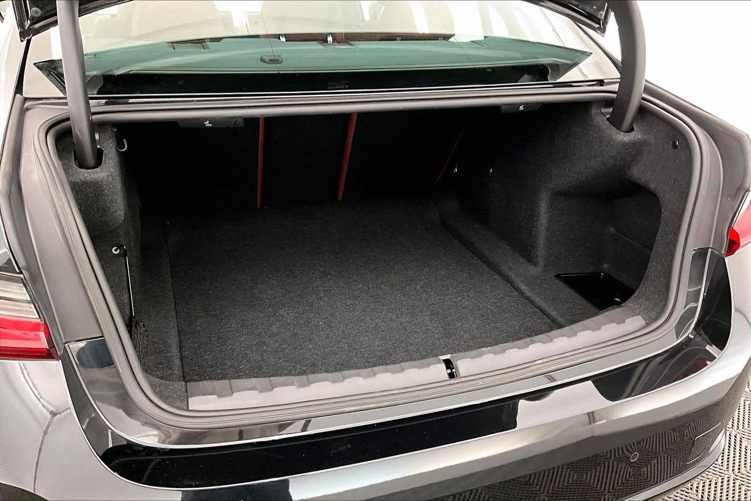 2025 BMW 330i 330i xDrive