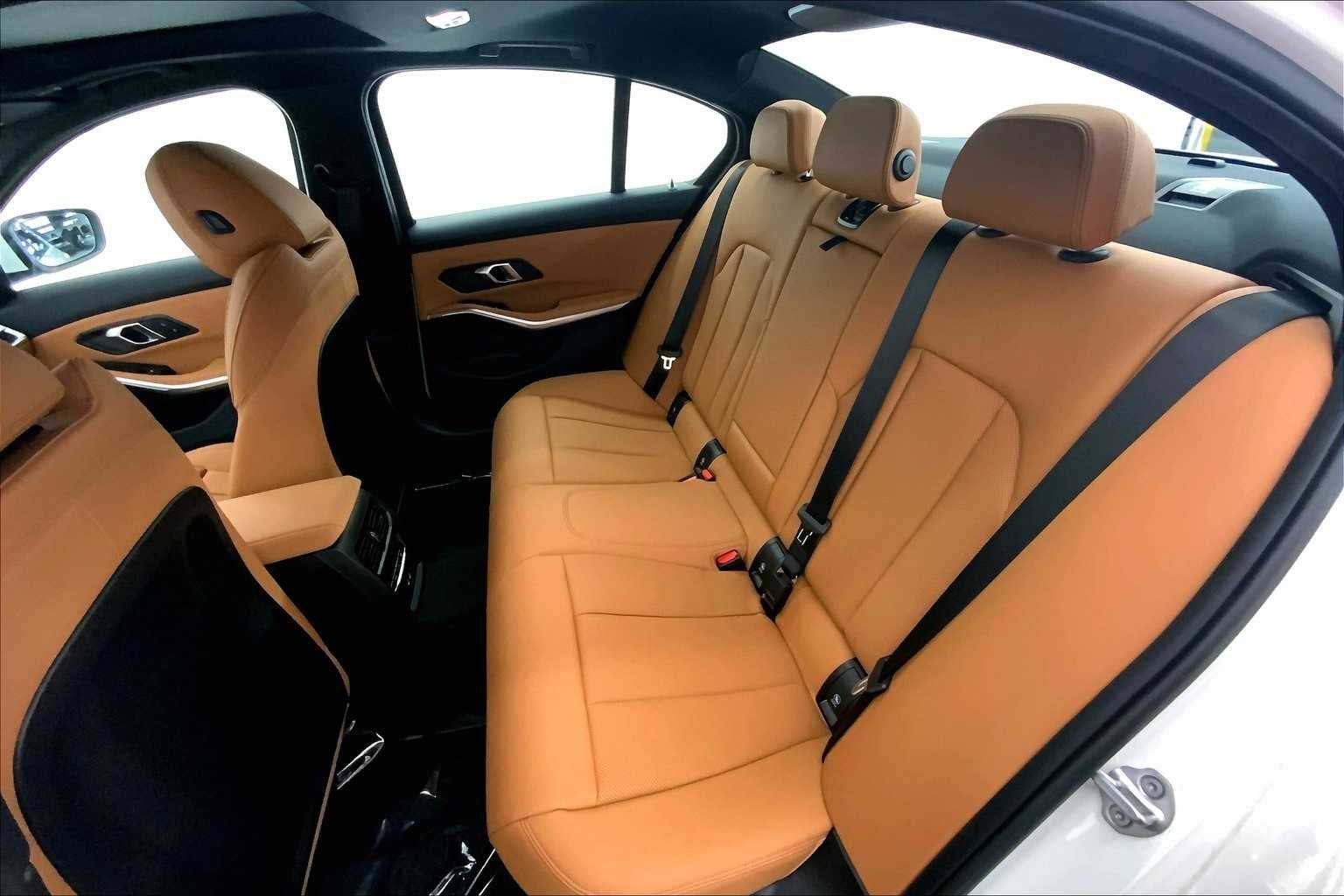 2025 BMW 3 Series 330i xDrive