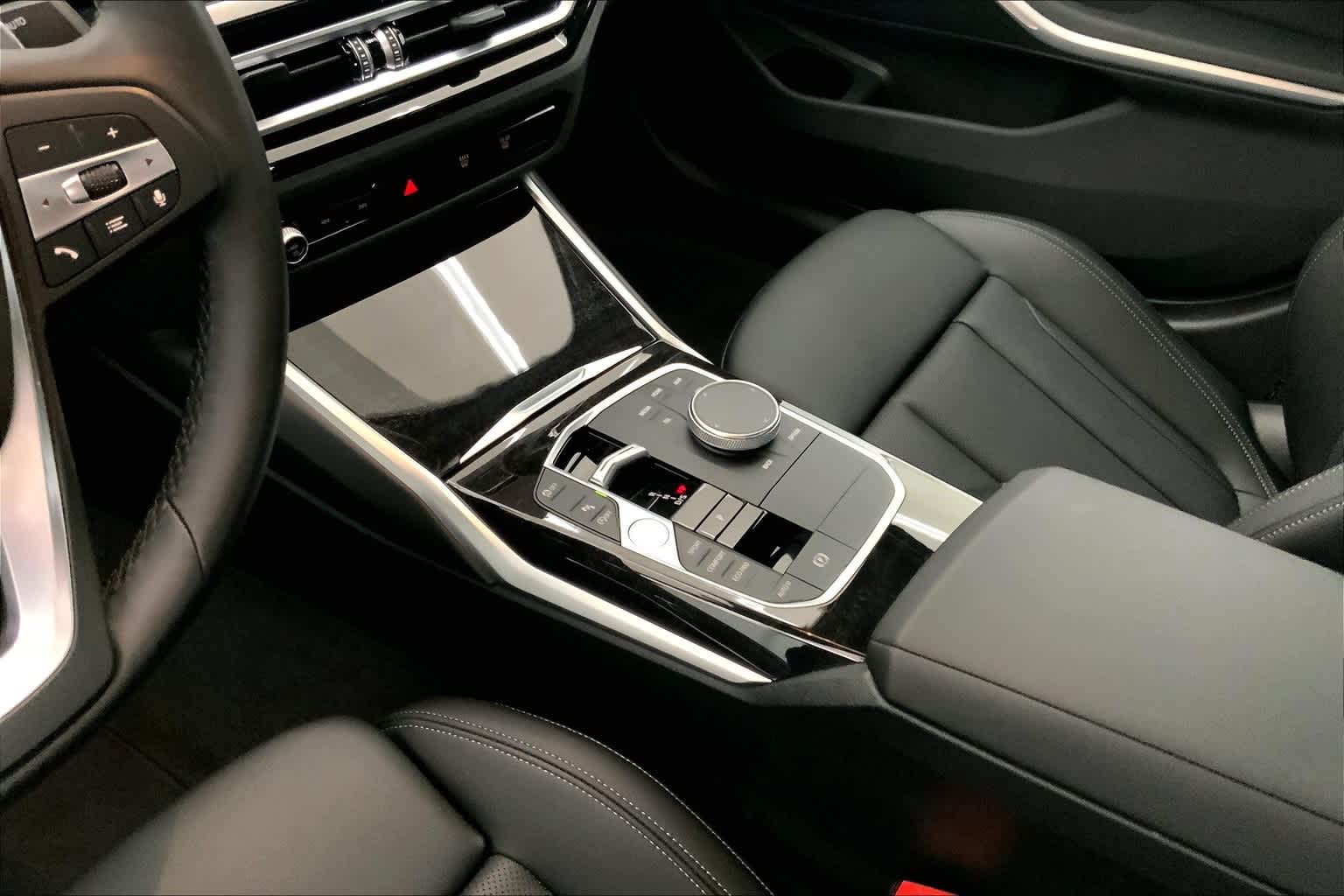 2024 BMW 3 Series 330i xDrive