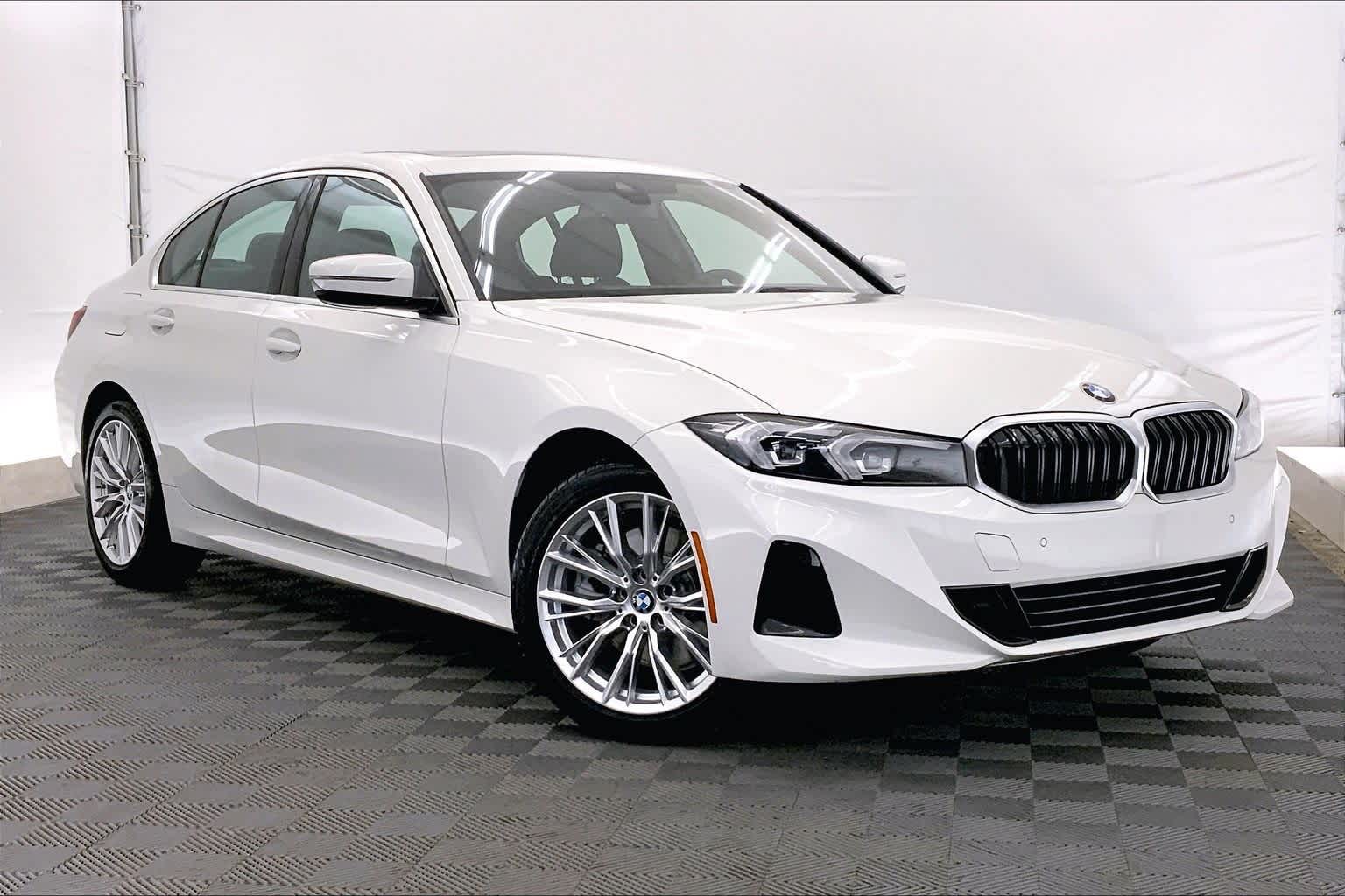 2024 BMW 3 Series 330i xDrive