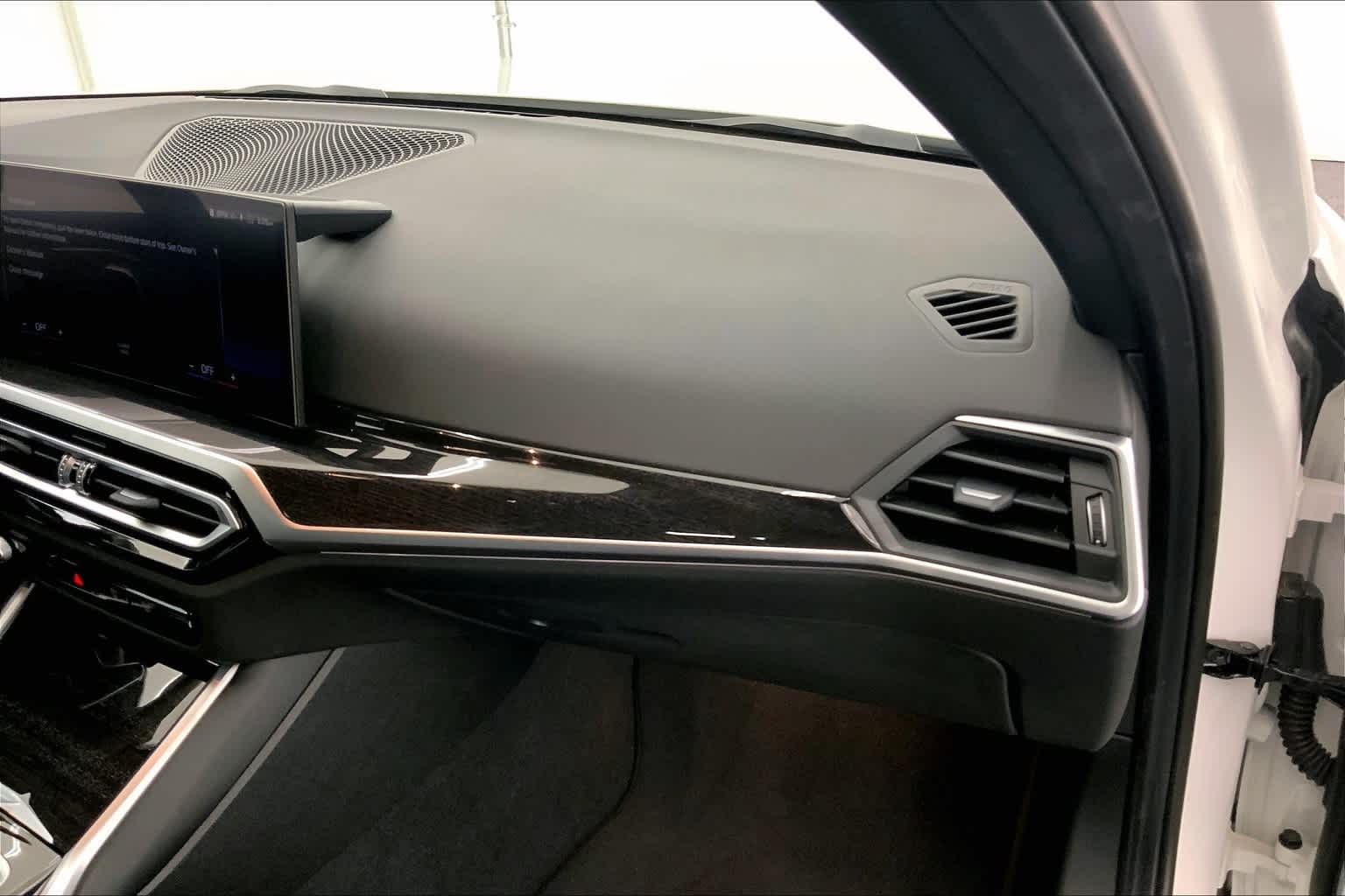 2024 BMW 3 Series 330i xDrive