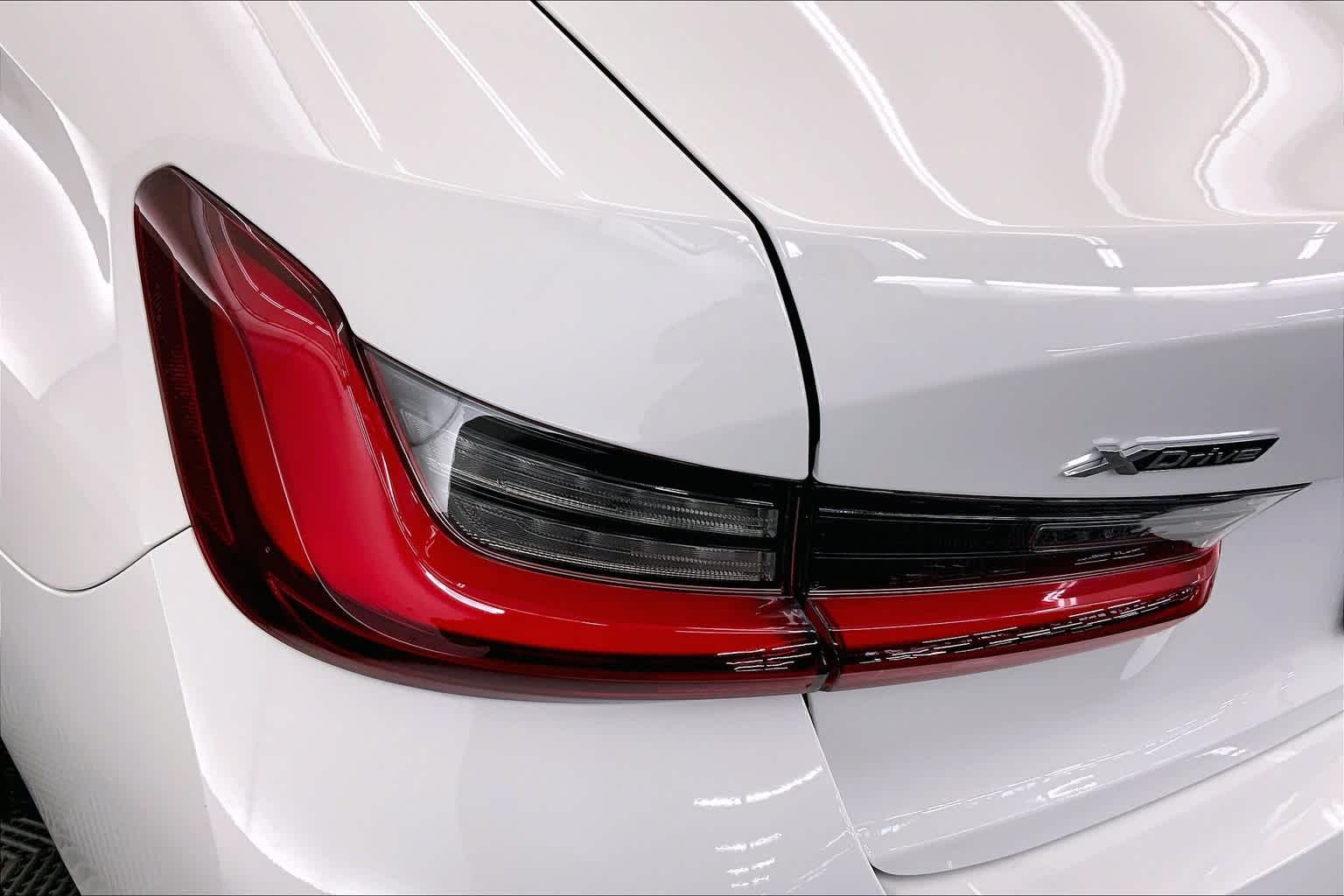 2024 BMW 3 Series 330i xDrive