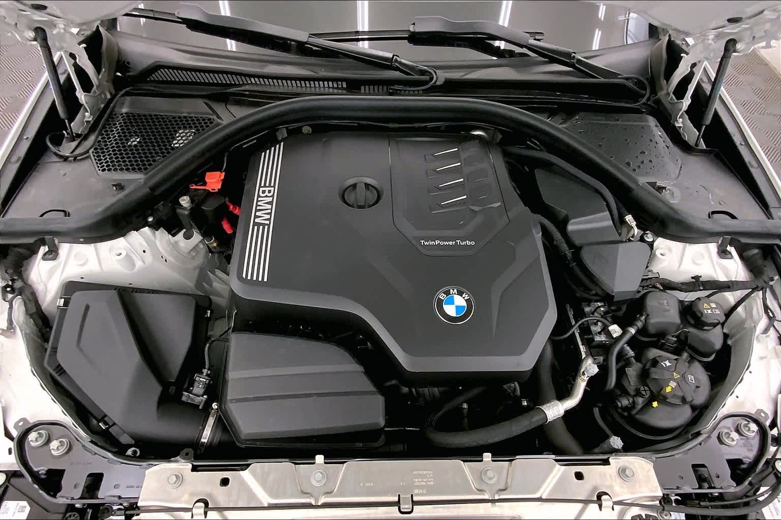 2024 BMW 3 Series 330i xDrive